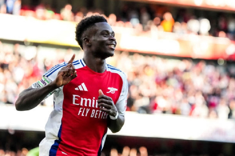 arsenal-can-gi-phai-chieu-mo-them-tien-dao-khi-da-co-ngoi-sao-bukayo-saka